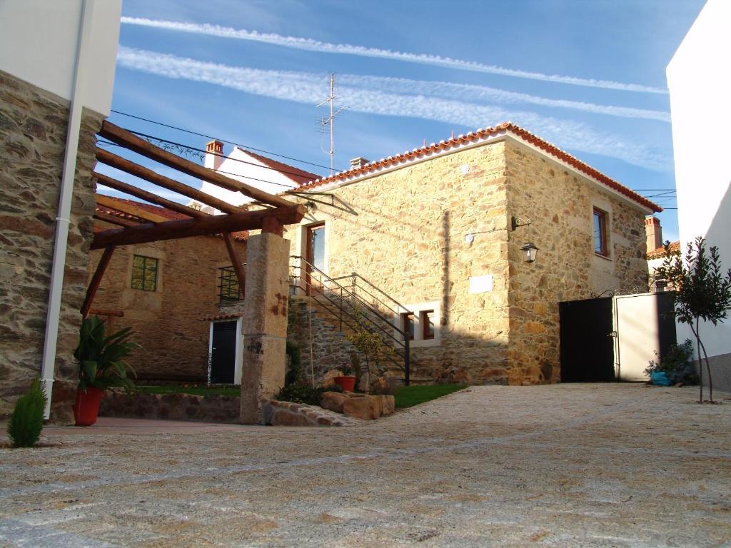 Casa Santa Catarina Otel Penha Garcia Dış mekan fotoğraf